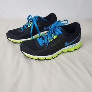 Nike dual fusion ST2 sneakers size 6